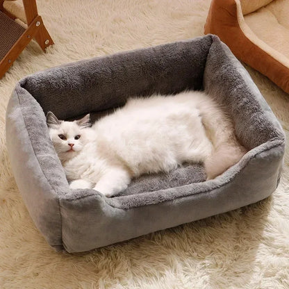 Cozy and Comfortable: Plush Cat Bed