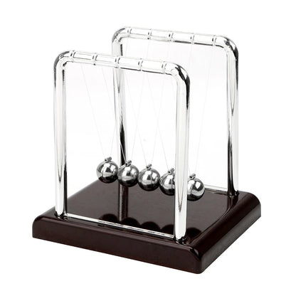 Newton’s Cradle - Elegant Metal Pendulum Desk Decor for Physics Enthusiasts