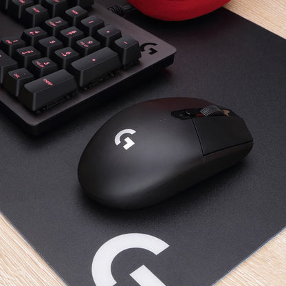 Logitech G304 Wireless Gaming Mouse – 6 Programmable Buttons, HERO Sensor, 12000 DPI, Ergonomic USB Optical Mouse